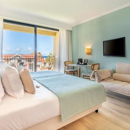 By Aqua Natura 4*