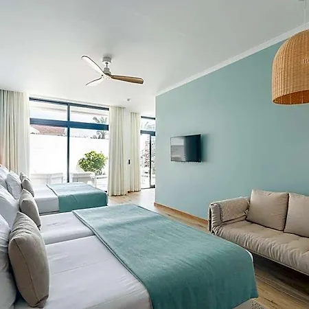 By Aqua Natura 4* Porto Moniz